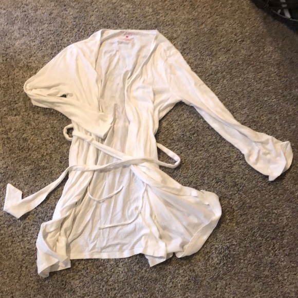 Victoria’s Secret Light Cotton Robe - Picture 3 of 3